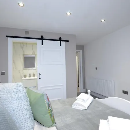 Priory Street 4 * יורק