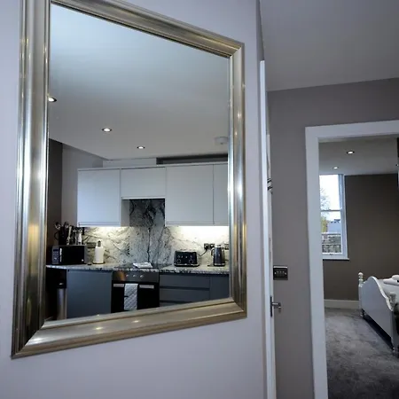 Priory Street 4 *